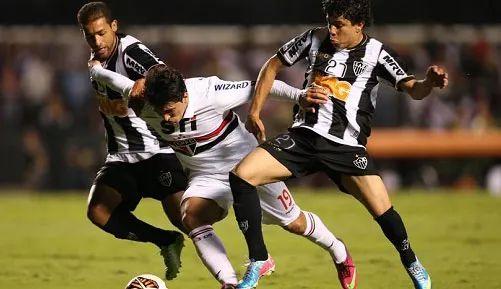 更是战术执 更是战术执