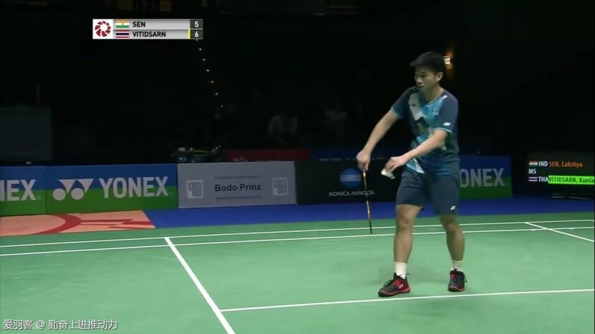 是许多年轻 是许多年轻