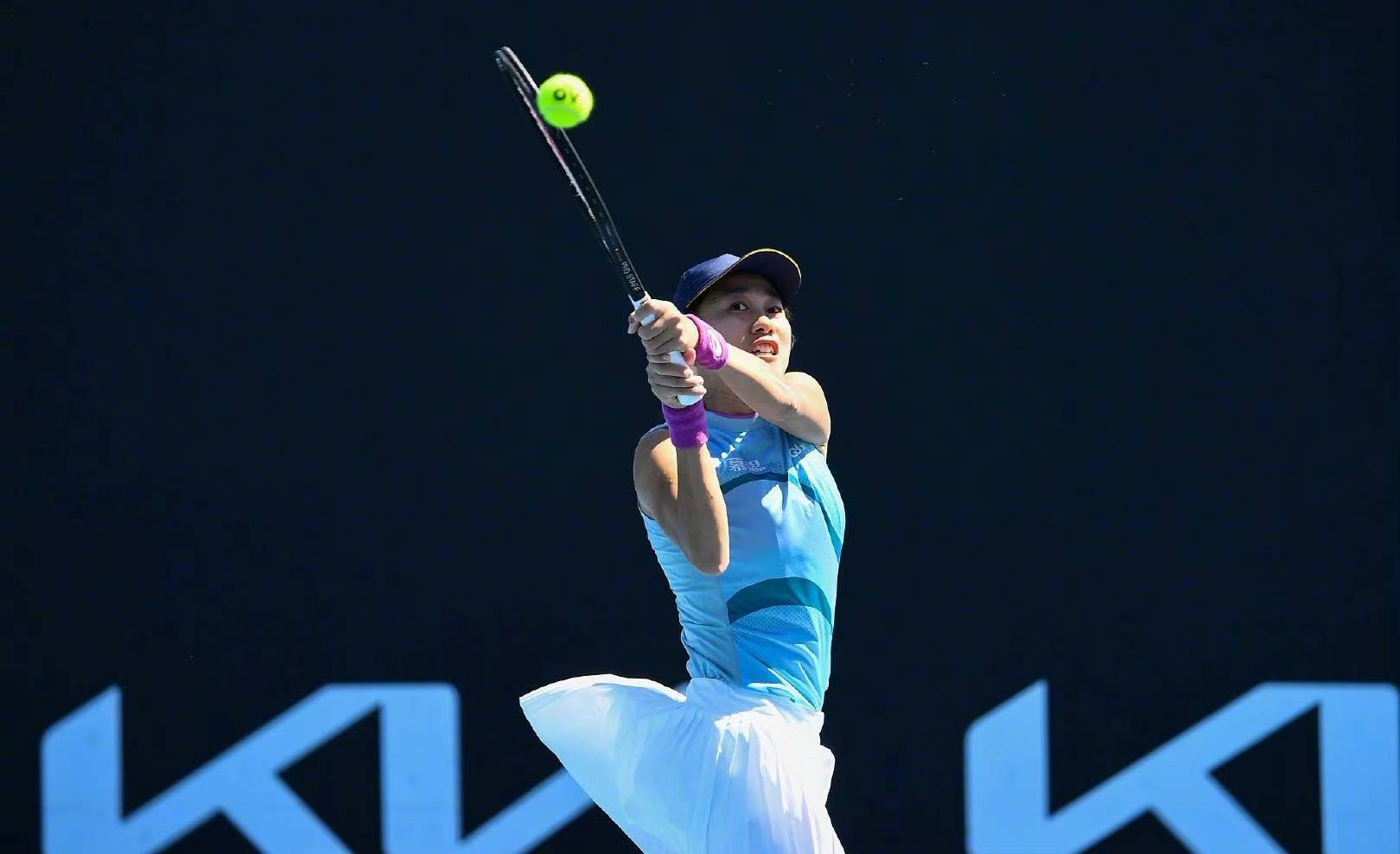 客场比赛的 客场比赛的