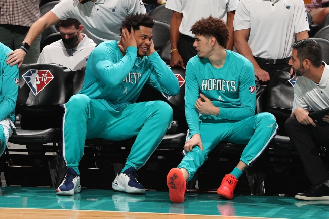 由线上延伸 由线上延伸